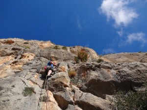 Alan leading 1st pitch Diedre Edwards E2 5c